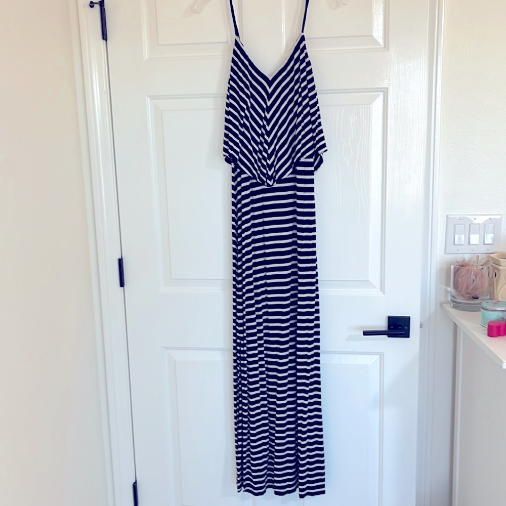 Super soft and lightweight cotton black and white striped dress.